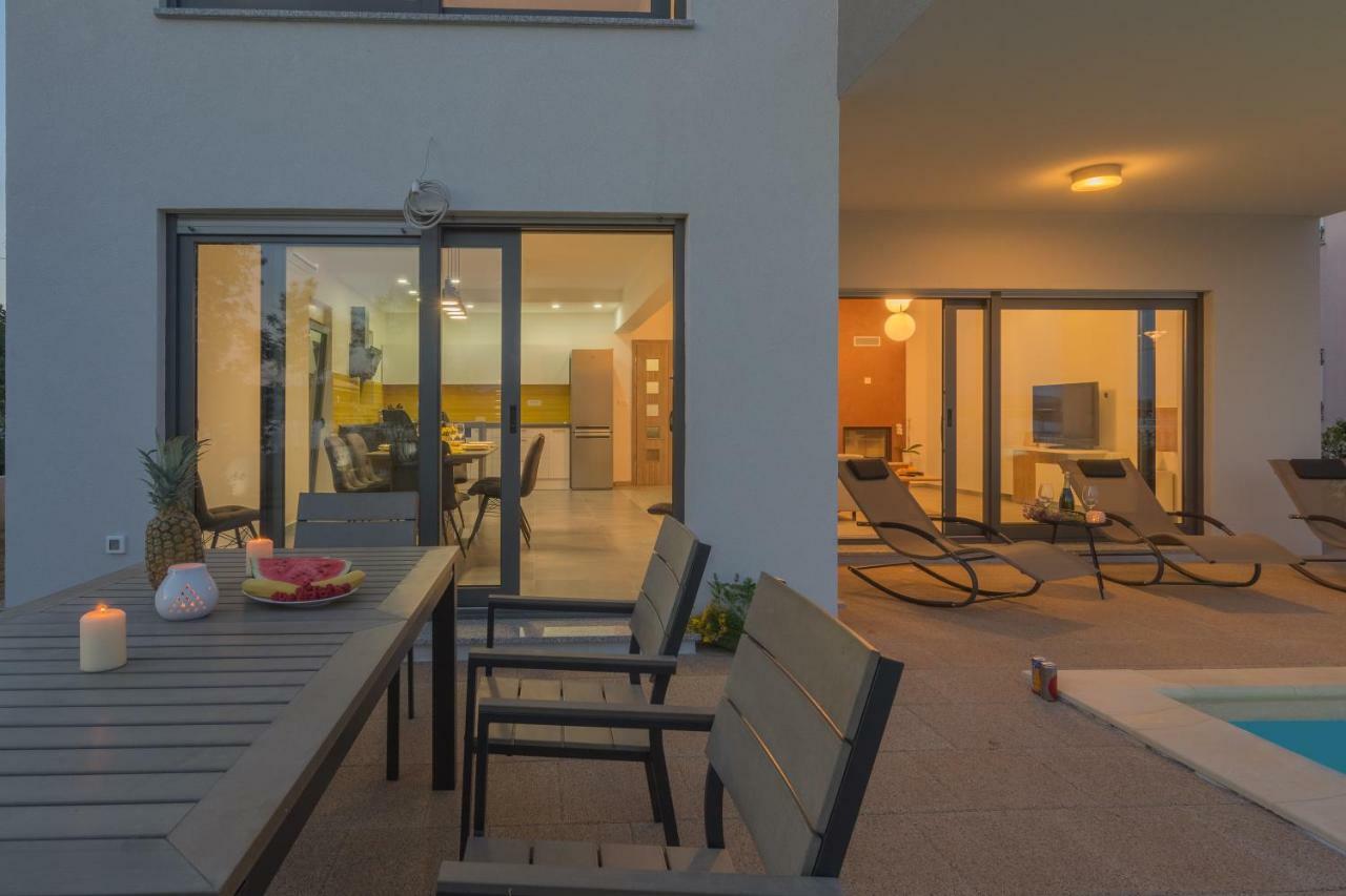 Villa Lu-Ma Turanj Exteriör bild