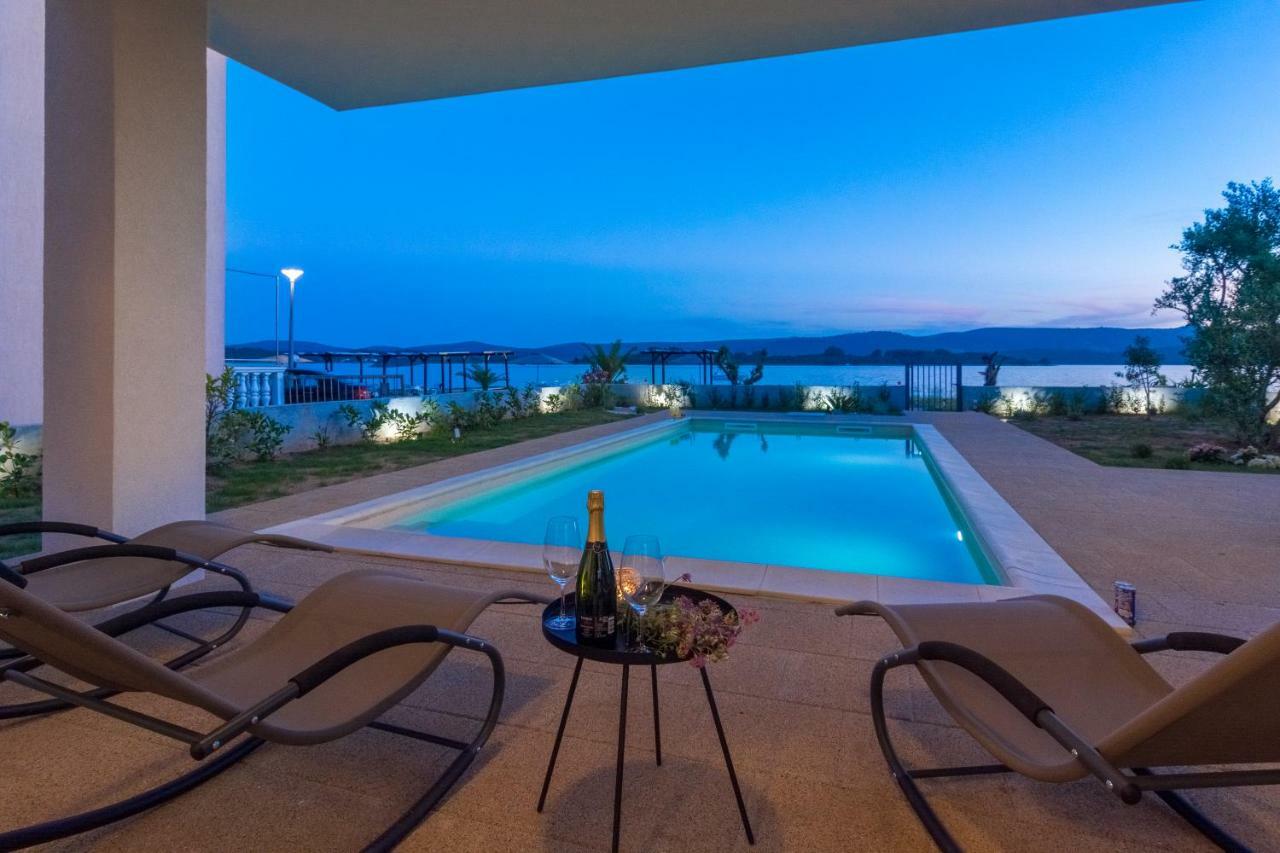 Villa Lu-Ma Turanj Exteriör bild