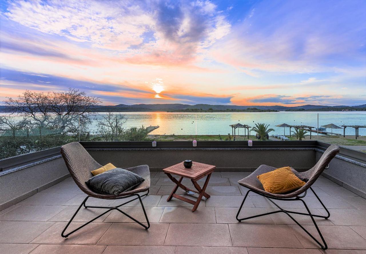 Villa Lu-Ma Turanj Exteriör bild