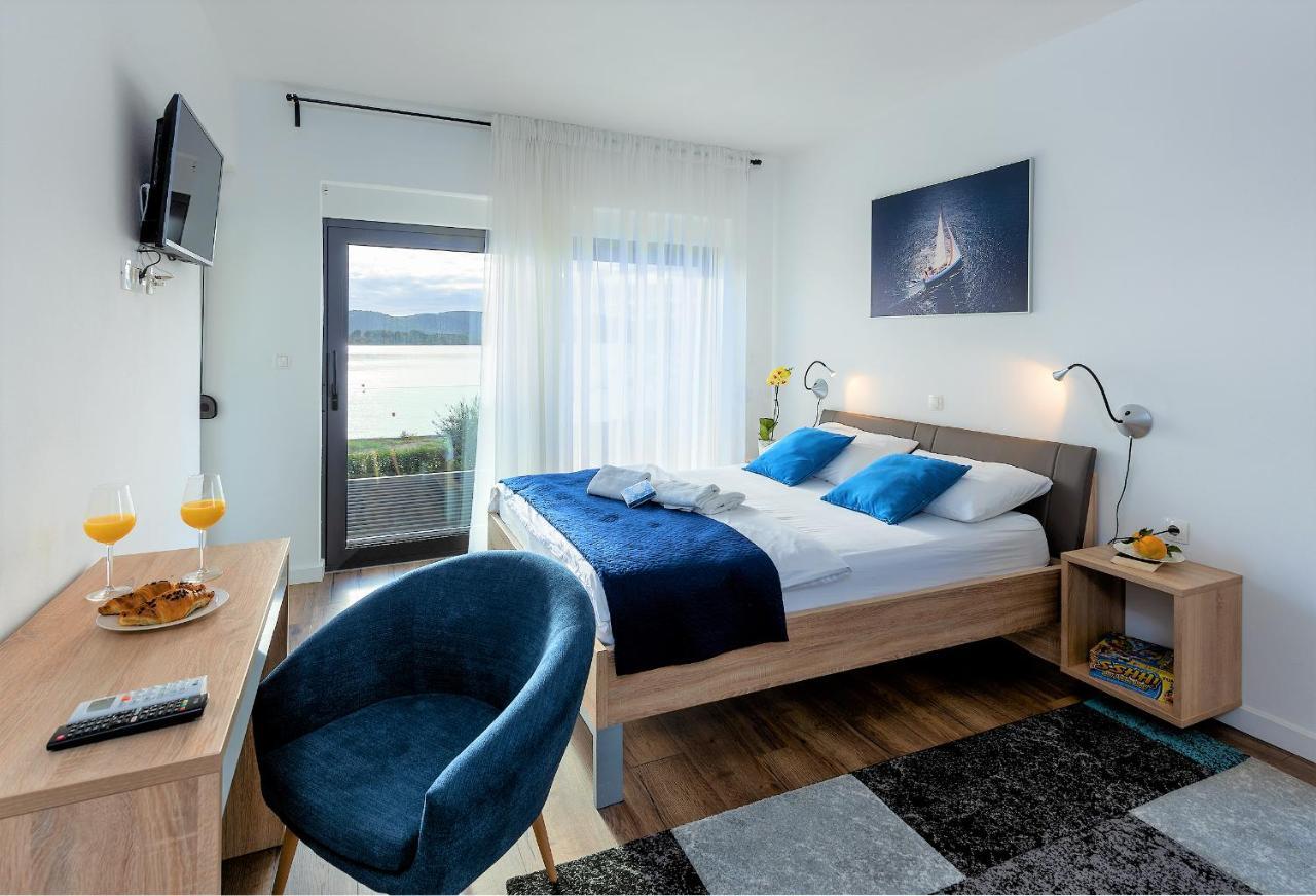 Villa Lu-Ma Turanj Exteriör bild